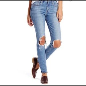 Levi 721 High Rise Skinny Jeans